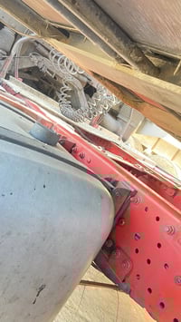 سيارة ٢٠٠٩ • مكينه ٤٨ • شاصي احمر طويل