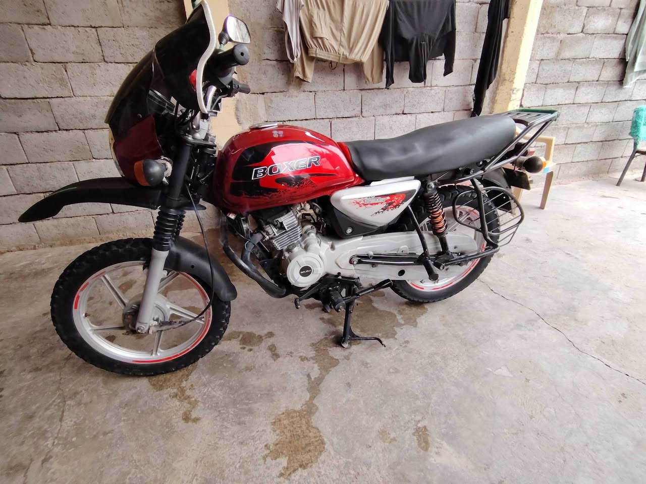 اسلام عليكم دراجه بوكسر موديل 2018اةوراق شرط ترقيم بوجهك تروح اللمرور اترقم كهربايات كامله هندر سلف. نكره مكينه خير من الله دبلا لايت عالي ناصي تايرات جدد نضيفه وشوفت عينك  بالحقيقه والله احله من صور السعر 800المكان ديالى بعقوبه ***********
