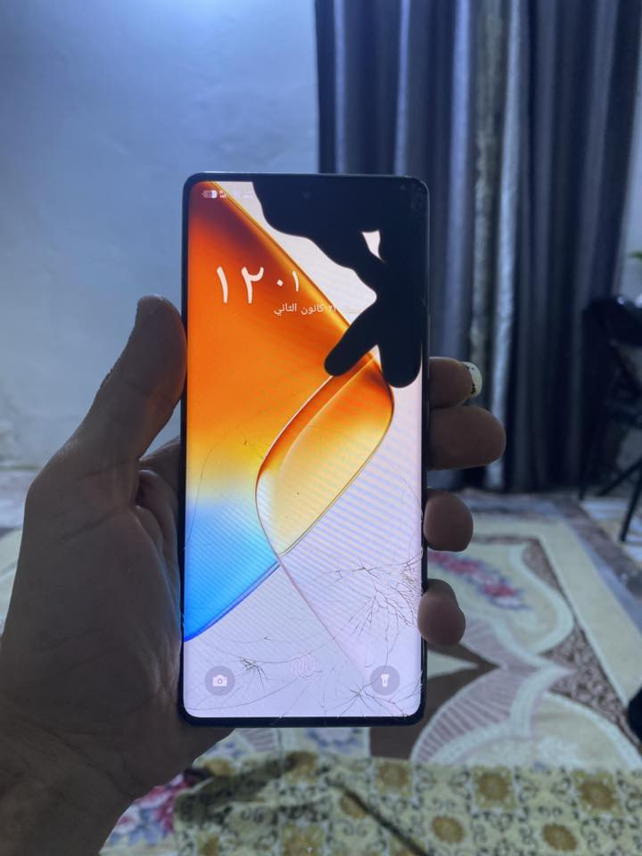 نوت 40 برو للبيع شاشة مثل مموضح بلصوره  ***********
