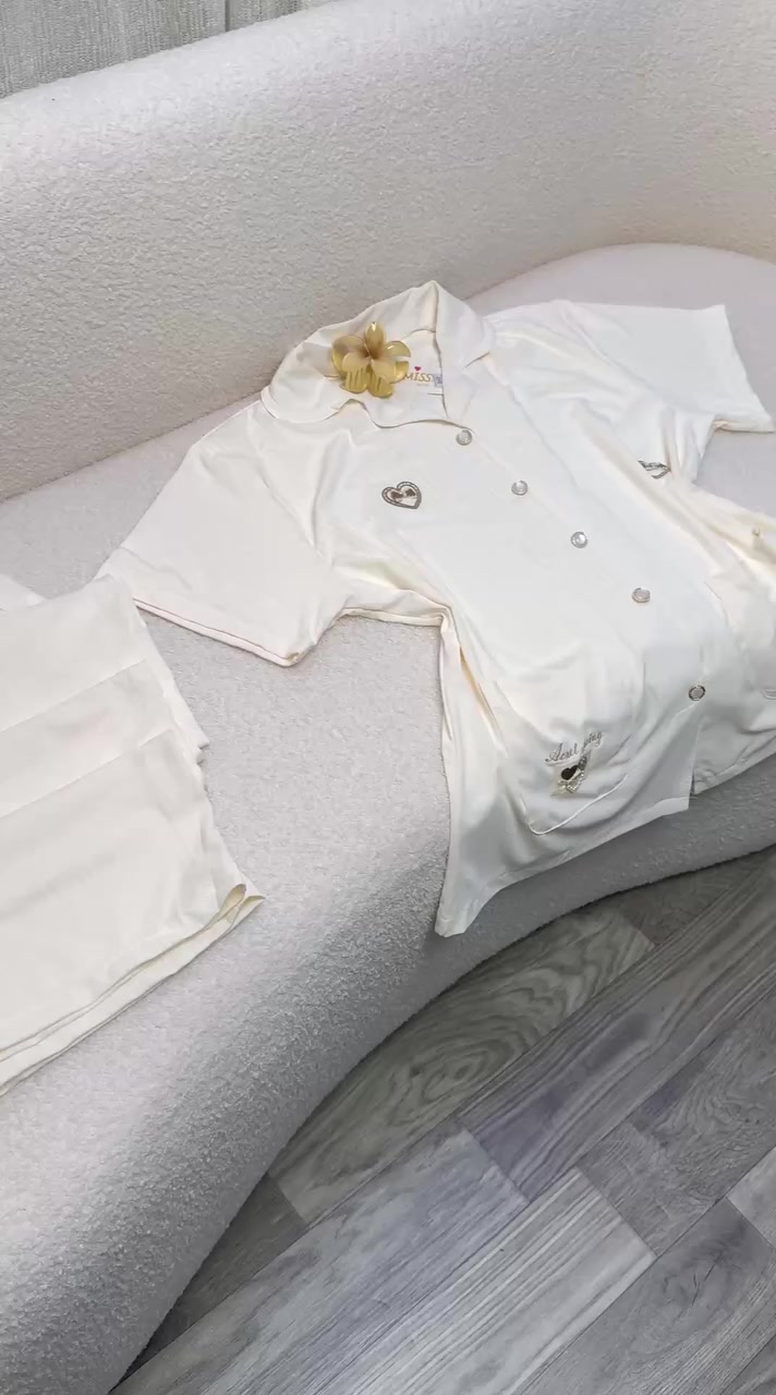 تراك نوع القماش فانيله فول ليگرا
قطعه راقيه كلش

قياسات XL—2XL
يلبس وزن 55–85 كيلو
https://t.me/sor348


**إذا كنت صاحب هذا الإعلان وتريد حذفه لأي سبب، رجاءا أرسل رسالة إلى الدعم الفني**