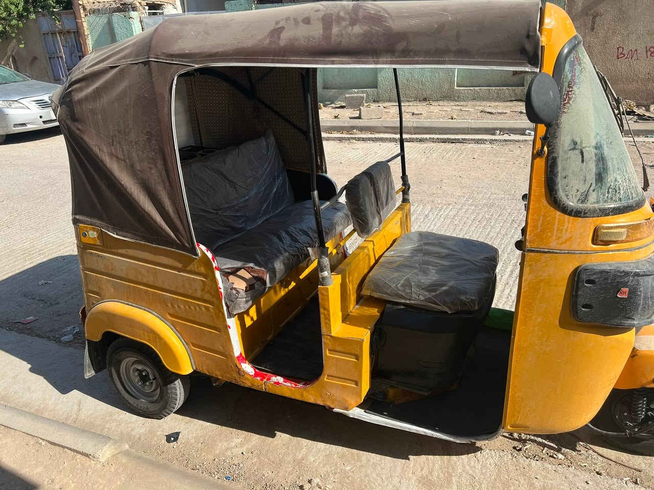سلام عليكم تكتك مديل 19رقم واسط الجديد للبيع مكان واسط او الأتصال ع هاذا الرقم ‏‪***********
