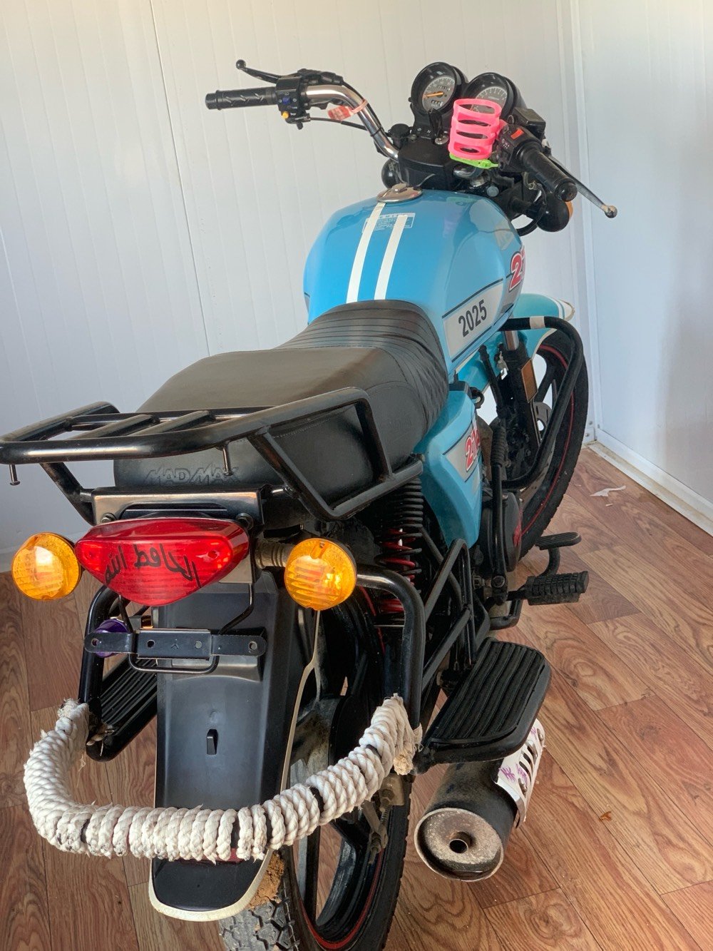 دراجة دايون نفخ موديل 2025

بحالة زيرو احلى من صور
محرك 200cc. الأسود 
أوراق سكنر