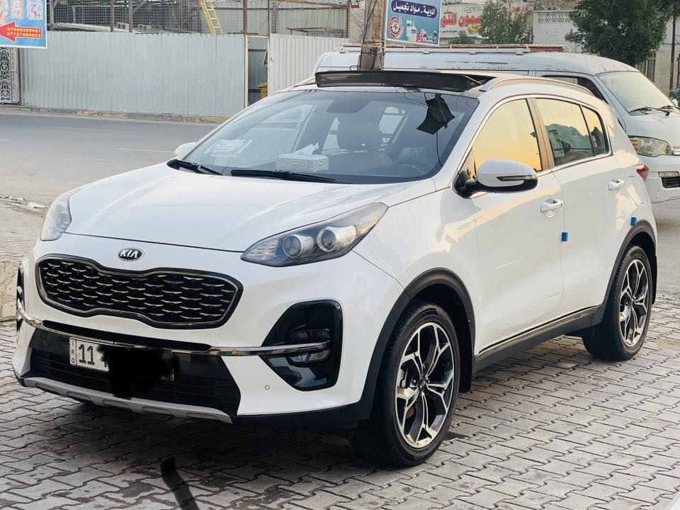 السلام عليكم 
كيا سبورتج خليجي موديل 2021 جيتي لاين
على فئه بل سبورتج ميحتاج اذكر مواصفاته
معروفه الجيتي لاين ماشيه 46السياره بسمي
رقم بغداد سنويه لغاية 2030سونار مع الصور 
شوف السياره وقتنع وخابر وبيك خير وتدلل 
السعر 225 بيها مجال حك الجيه رقم الهاتف 
***********
