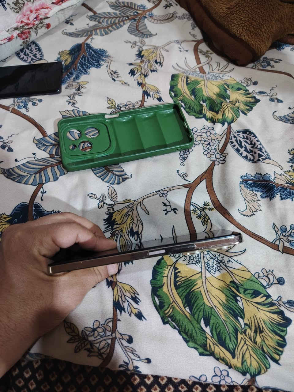 السلام عليكم
جهاز للبيع تكنو سبارك  20 برو ذاكره 256 العشوائيه 8+4 جهاز مكفول السعر 180
 ***********
