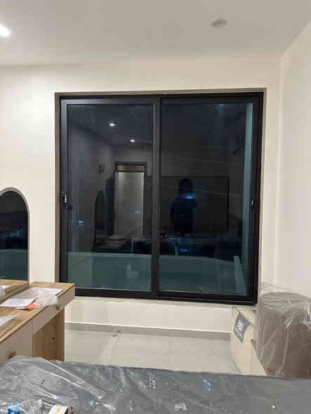 الحمدلله تتم النعم......
تم اكمال عمل شبابيك سلايد ٧.٥سم ري تركي ثقيل مع جام ١٠ملم مسكرت. وابواب مفصلي للصحيات مع جام مضبب وعمل الشبابيك يكون مقطع تركي الون والثكنس من اختيار الزبون جام ٦ملم اي لون نرماده بيم. مانع ذباب لكل شباك  كيلون سبانيول لاستيك امطار وفرشة غبار والقياس يكون واقع حال واي سؤال اني حاضر
***********
