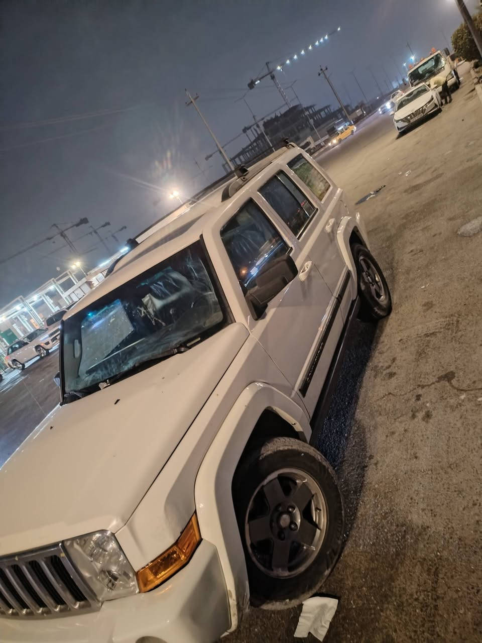 السلام علیکم جيب كوماندر مويل 2007 مكينه 6 سلندر 3700 سنويه مالته 2028 رقم  سياره بغداد    مكاني بغداد  *********** سعره 95 وبيه مجال
