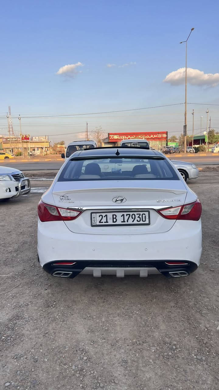 السلام عليكم سوناتا ٢٠١١ خليجي كفاله عدا البنيد رش اثر فابلون سونارها بالمنشور
رقم سليمانيه دولي سنويه جديده السياره كير مكينه صدر خير من الله مكينه ٢٤٠٠ دوش السياره فول عدا البصمه
بانورامه
اشاير مري
مري شفط
داخل بيجي
تحكمات جهتين
حساس خلفي
ويل كب 
يدات نيكل 
سعرها ١١٣ بيها شي بسيط سياره جديده مكان دجيل 
***********
بيع او مراوس راسل وتساب خاص ما ررد
