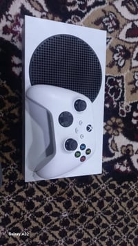 اكس بوكس سيريس S • ذاكرة ٥١٢ • ملحقات كاملة