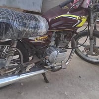 دراجه ٥كير شغاله حالين اروح بيه واجي بس المسننه مال الزنجيل تفلت سنون ...