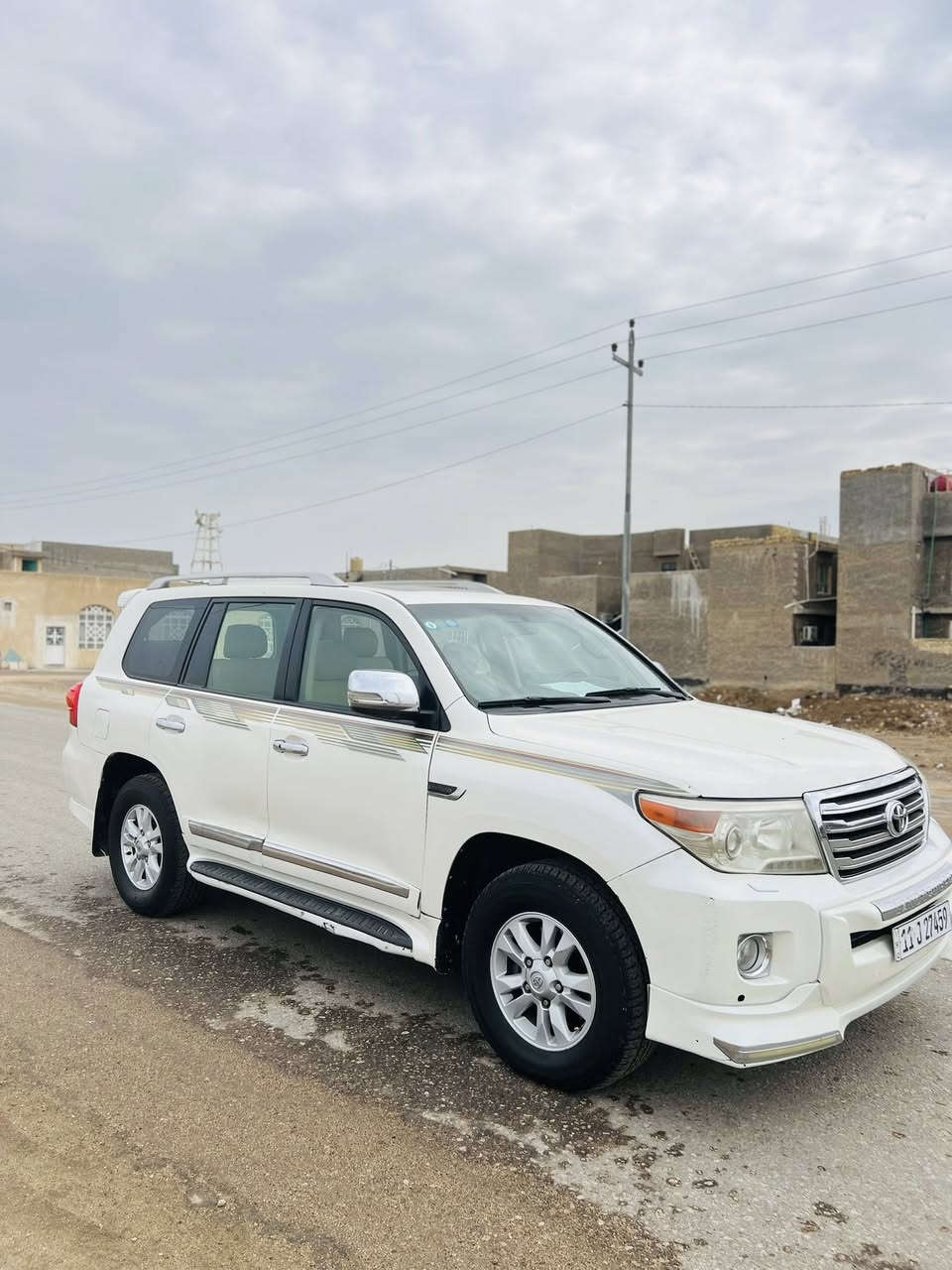 السلام عليكم بيع سريع  لاندكروز موديل 2009 محرك 6سلندر فول الفول مواصفات كشن كهرباء تحكم جهتين حساس أمامي خلفي زراك لايت تبريد 3قطع فتحة سقف مرايه شفط ترحيب وبعد بيها مواصفات صبغ حزام أثر شريط طابع فقط بدون دواخل بدون معجون كير ومحرك وحداديه كفاله تخم تاير جديد مال جناي جاهزه الاخير 
السعر225وبيها مجال  بيع مستعجل 
الاتصال***********
مامتواجد بلخاص 👆👆
مكان السياره بابل
