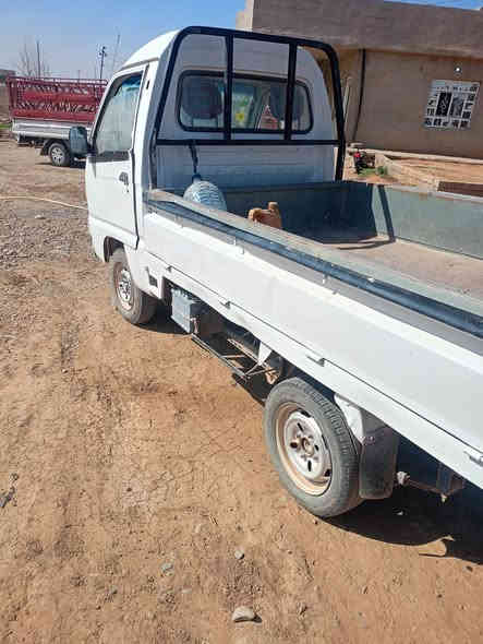 كيا فاوو للبيع موديل 2006محرك بدايه صرفيه سعره عشرة اوراق وبه مجال منافيس موجود المكان قريه عوينات ل اتصال او واتس اب ***********
