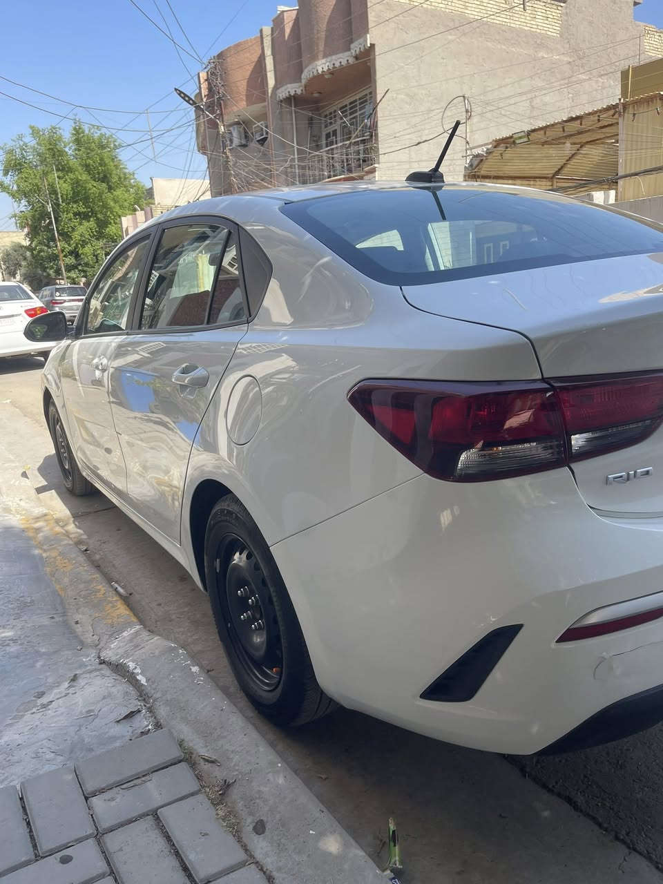 كيا ريو موديل 23 حادث جاملغ امامي فقط بدون دواخل ماشيه 21
السعر 125
***********

