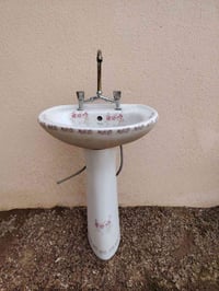 مغسل كامل • صالح للاستعمال • القادسيه الثانيه