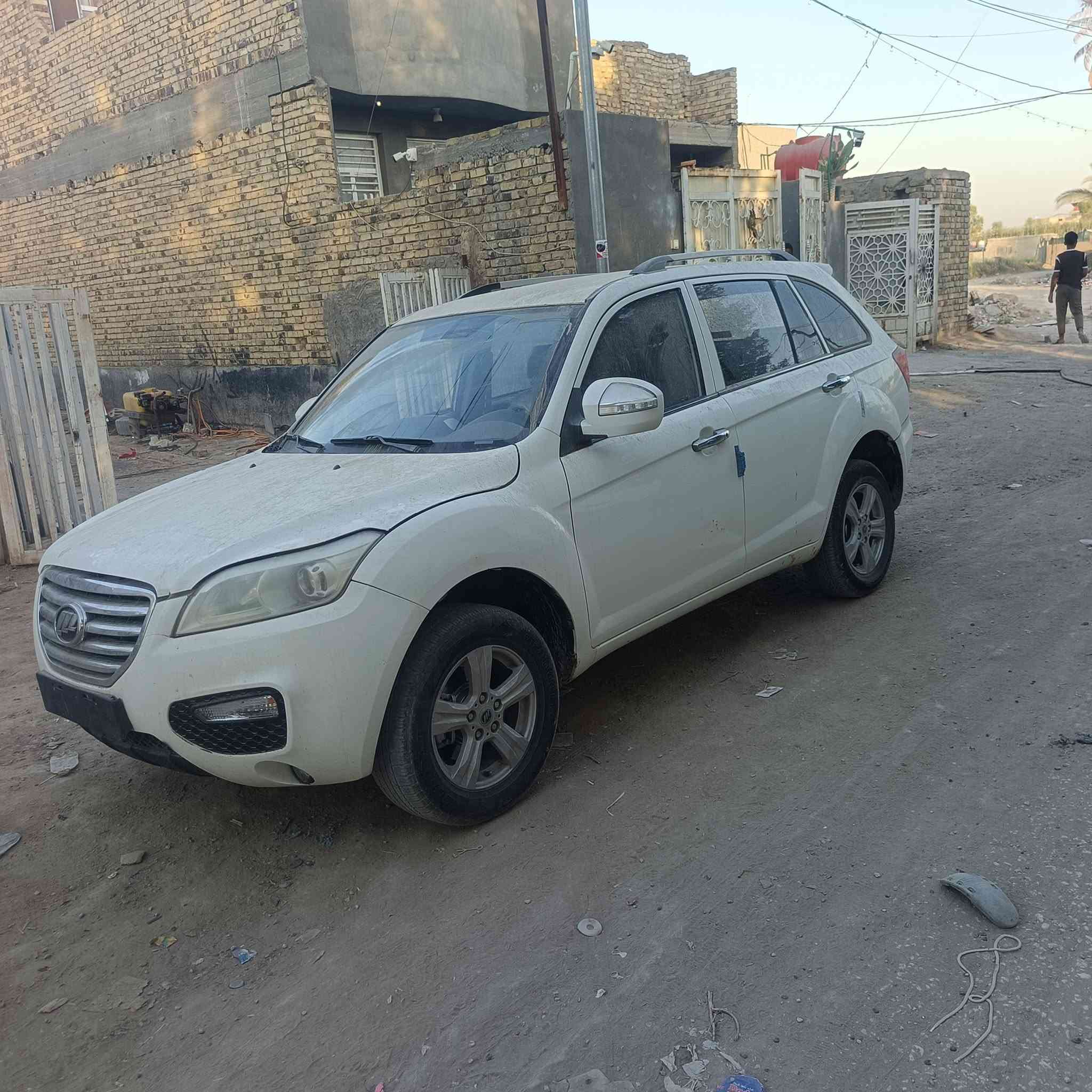 ليفان ٢٠١٦ سياره بدون رقم الرقم على المشتري
السيارة  كفاله عامه
كلشي مابيها لا ضربة ولا طخة 

السعر 35 قفل
مكاني بابل
***********
اي استفسار
