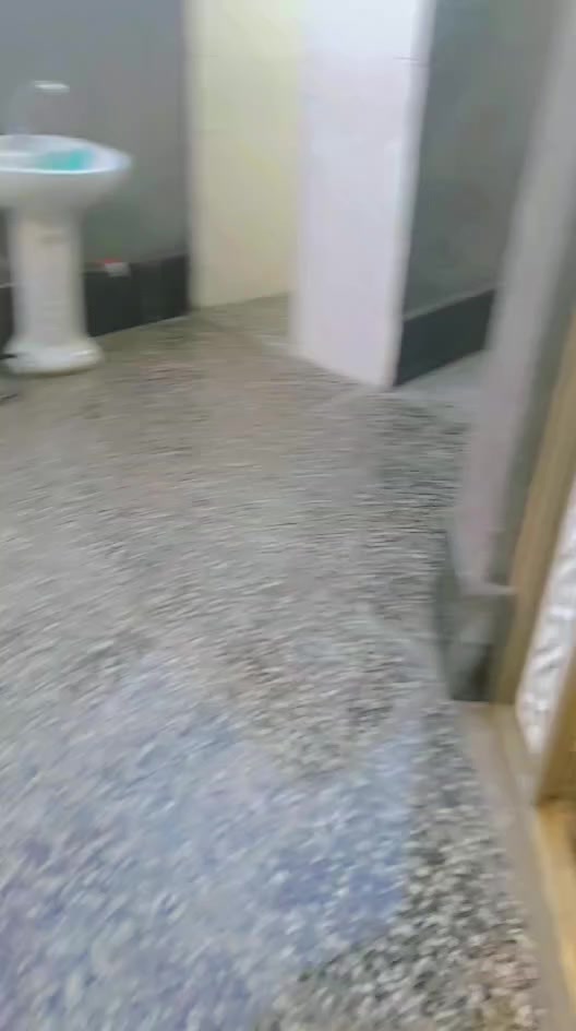 السلام عليكم مرخصةمديرالاكروب المحترم بيت جاهز تسليم مفاتيح اي نقص مابي المساحه ١٠٠متر حي السلام شارع المستشفى الجديد كماليه خدمات كامله مجاري وتبليط مقرنص كهرباء انترنيت ضوئي مولده ذهبي للاستفسار البيت زراعي يبعد عل المستشفى ٢٥ متر ***********
