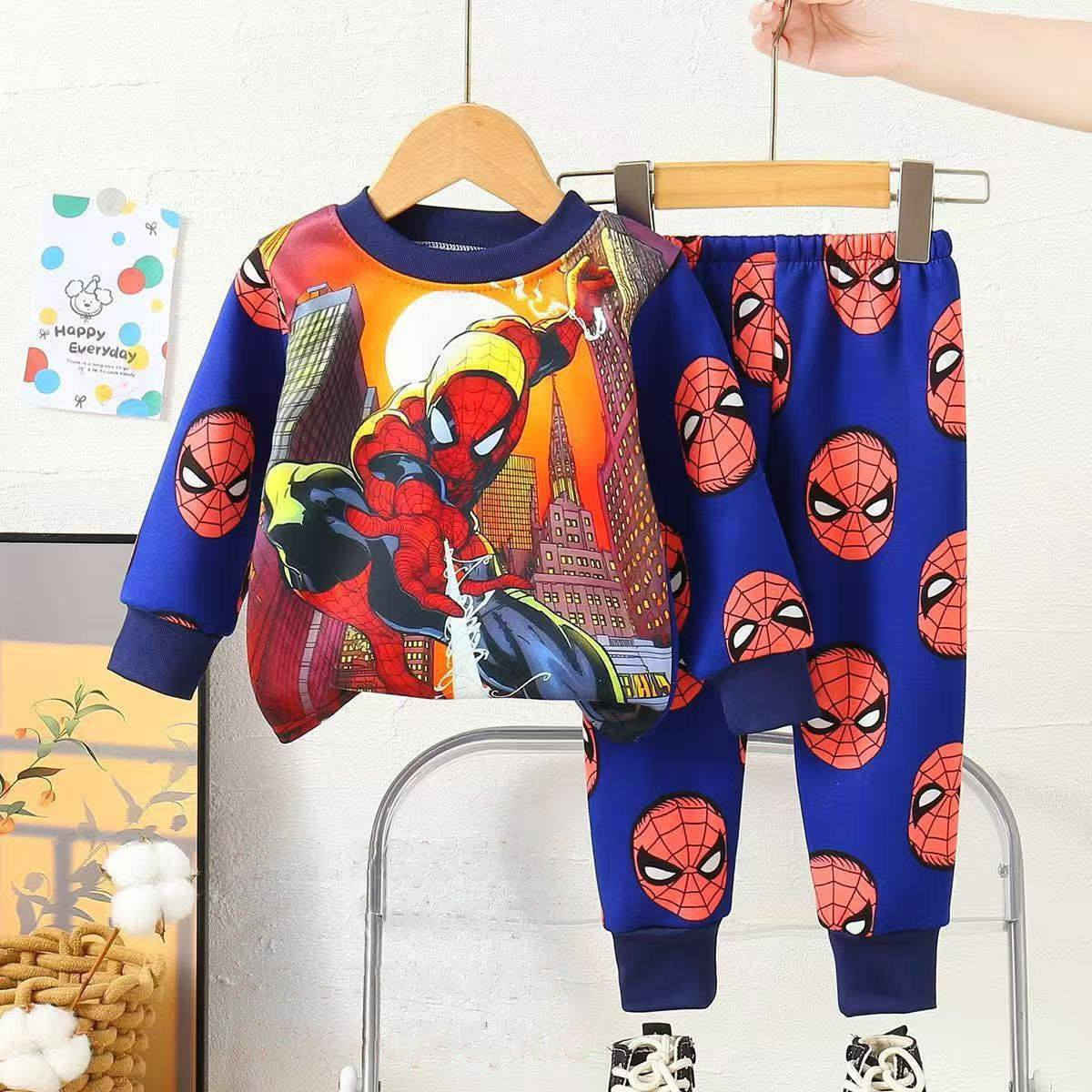 السلام عليكم عروضات 🔥🔥 اي قطعه داخل المحل ب٥ عنوان شارع المركز قرب كوزمتك موسكو  شوب محل الرحمة ملابس اطفال متوفر توصيل 
***********
