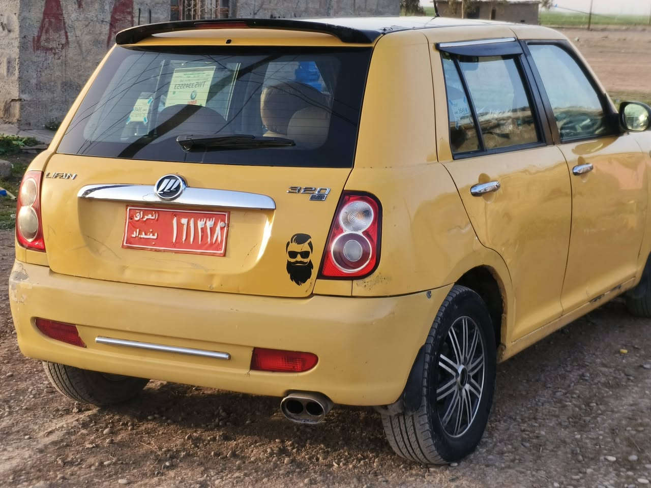سلام عليكم سياره ليفان 320البيع موديل 2012طخم جديد محرك كير شرط كابون بانزين بيها رقم هاتف ***********مكان موصل برطله
