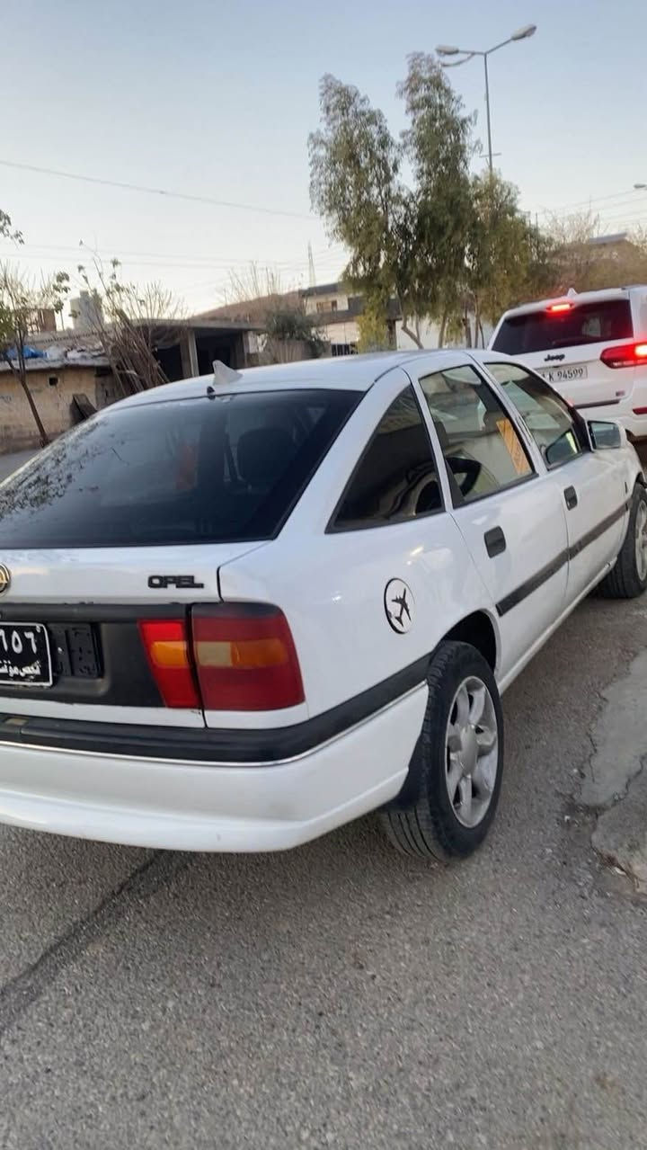 ئۆپل مەکینە ١٨ زۆرپاکو جوانە ١٩٩٤ ئارم پلاستک سلێمانی ٣١ وەرەقەو مەجالێکی کەم  *********** السليمانية, العراق
