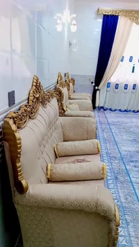 تخم ملكي 15 مقعد نضيف النضافة 95٪ للبيع السعر 850 للستفسار الأتصال ع ه...