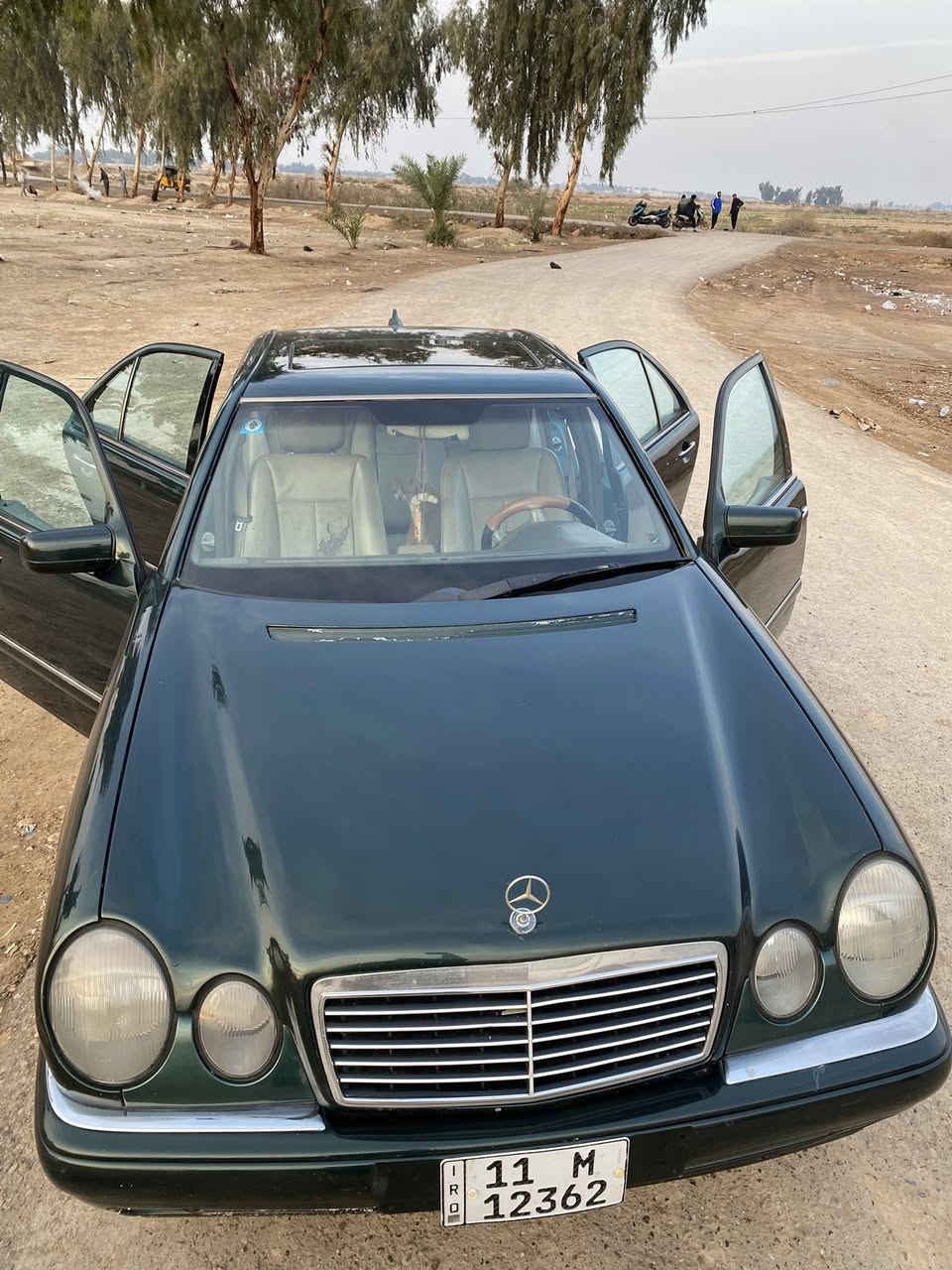 مارسدس ام عيون لون زيتوني مديل 97 كامله من كلشي مابيه ظررر مصبوغه لجماليه فقط مكان بغداد رقم الهاتف    السعر ٩٢         ‭  ٠٧٧٤ ٩٧٤ ٠٨٨٨‬
