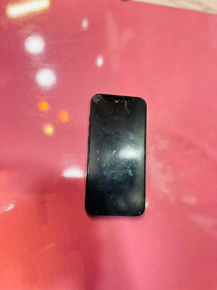 13 عادي ✅
للبيع بسعر 150وبي مجال 
واتساب ***********
