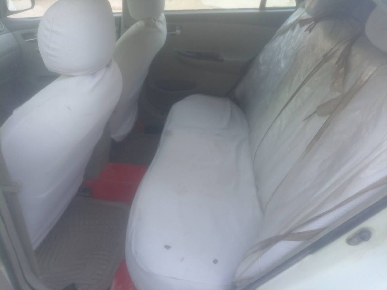 السلام عليكم بي وايدي مال شركه بيها وكاله السياره معايزها برغي بس غاز للتبريد منفوضه نفض السعر ٢٨ وبيها مجال ***********
