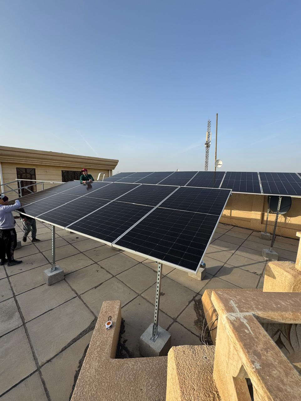 الجودة والثقة… هذا الشي اللي يميزنا دايمًا ⚡

منظومة 10 كيلوواط متكاملة
🔹 عدد الألواح: 18 لوح شمسي عالي الكفاءة
🔹 بطارية خزن 30 كيلوواط 🔋
طاقة قوية، خزن عالي، وتشغيل مستمر بدون قلق ☀️

اضمن راحتك قبل لا يجيك الصيف
لا حر ولا انقطاع بعد اليوم ❄️🔥
استثمر مرة وحدة… وارتاح سنين.

🔹 وكيل شركة شيشن تكنولوجي
🔹 وكيل شركة هواوي
🔹 وكيل شركة لونجي

✔️ بطارياتنا إنتاج حديث
✔️ ضمان حقيقي
✔️ غير مجددة

مكتب الطاقة المستدامة
الوكيل المعتمد لأفضل المناشئ العالمية

📍 العنوان: كوت – الخاچية – شارع 40
📞 ***********
📞 ***********
