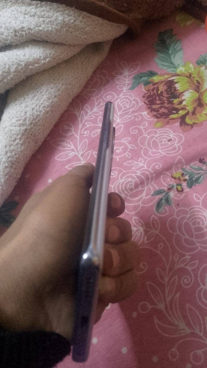 السلام عليكم هونر HONOR X9a 5G ذاكره 128به فطر بل شاشه مابين ولا امثر  بيع او امراوس مكاني بغداد المشتل ***********
