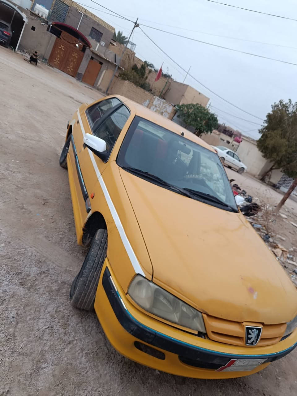 سلام عليكم بيجو بارص موديل 2015 مكفوله فقط ضربه بل جنطه مصلح عل بارد السياره حلوه مال جناي مكينه وكير مكفولات المكان الديوانية الدغاره رقم بغداد السياره عليه غرامه وهيه 150فقط ينزل من السعر  السعر 23 وبيه مجال اتصال رقم *********** أو 0786363212
