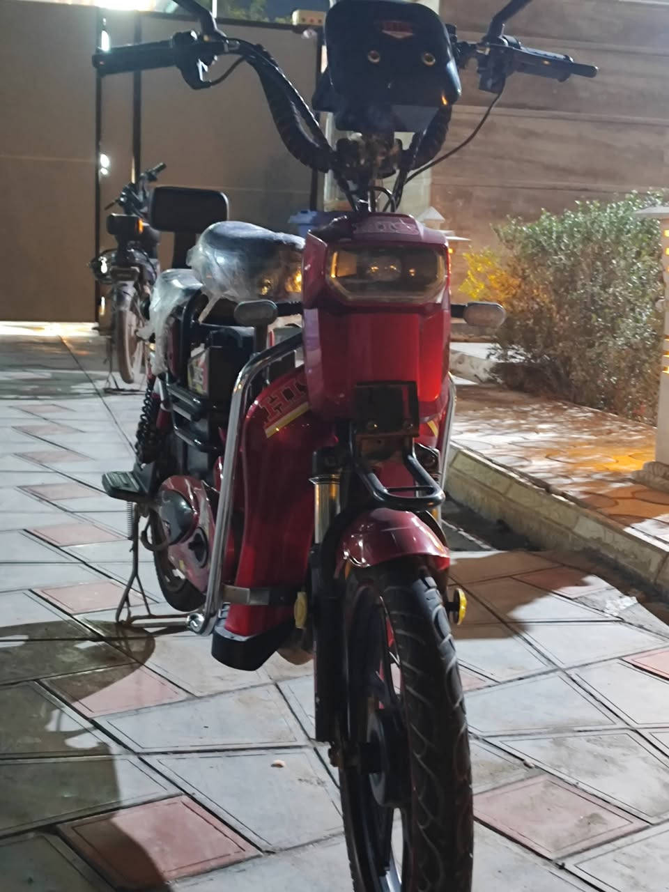 الهم صلي على محمد وال محمد 
باسكل شحن موديل 24 الجيل السابع جديد نضيف  امبدل بطاريات بس كلشي ما امبدل بي العقل سليم الفيش سليات مستلزماتة كاملة سلة شاحنة بايدرات الباسكل جديد ما ماشي هواي  الباسكل للبيع بسعر مناسب الون ماروني (400الف) وبي مجال 
للتواصل 
***********
عنواني 
الحلة / قصاء المحاويل
