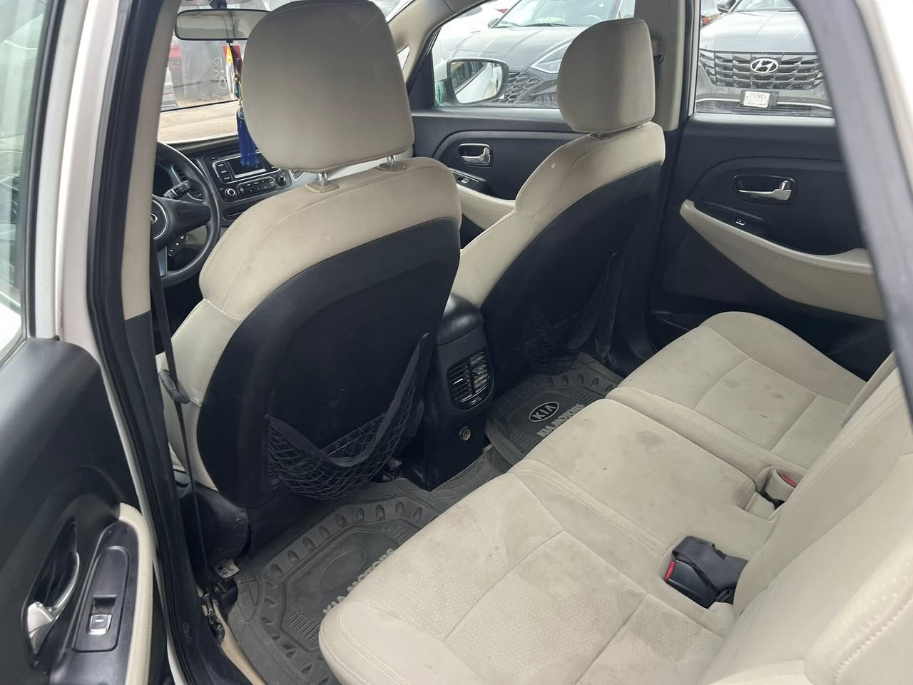 كيا كارنز خليجي موديل 2014 خصوصي  مكفوله مكان السماوه بيع موراوس للاستفسار ***********
