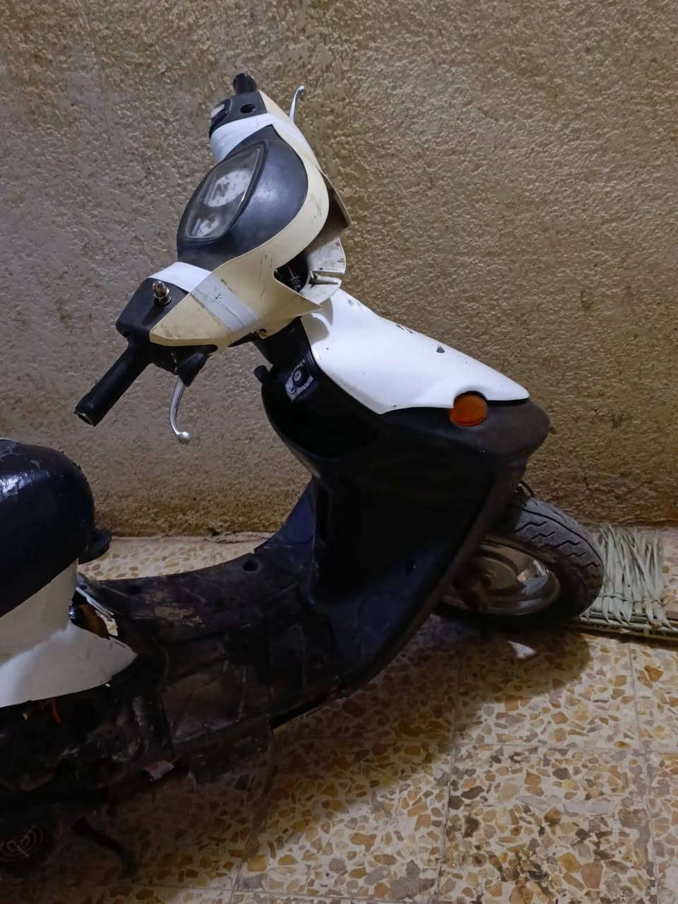 سلام عليكم دراجه للبيع ابيع كوم حديد 
***********
