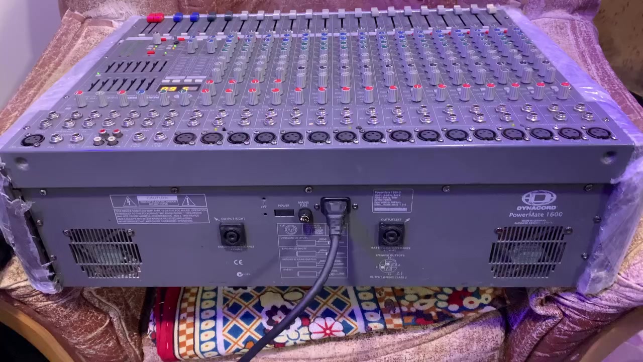 DYNACORD Power mate 1600 للبيع
المهتم يتصل 0792421561


**إذا كنت صاحب هذا الإعلان وتريد حذفه لأي سبب، رجاءا أرسل رسالة إلى الدعم الفني**