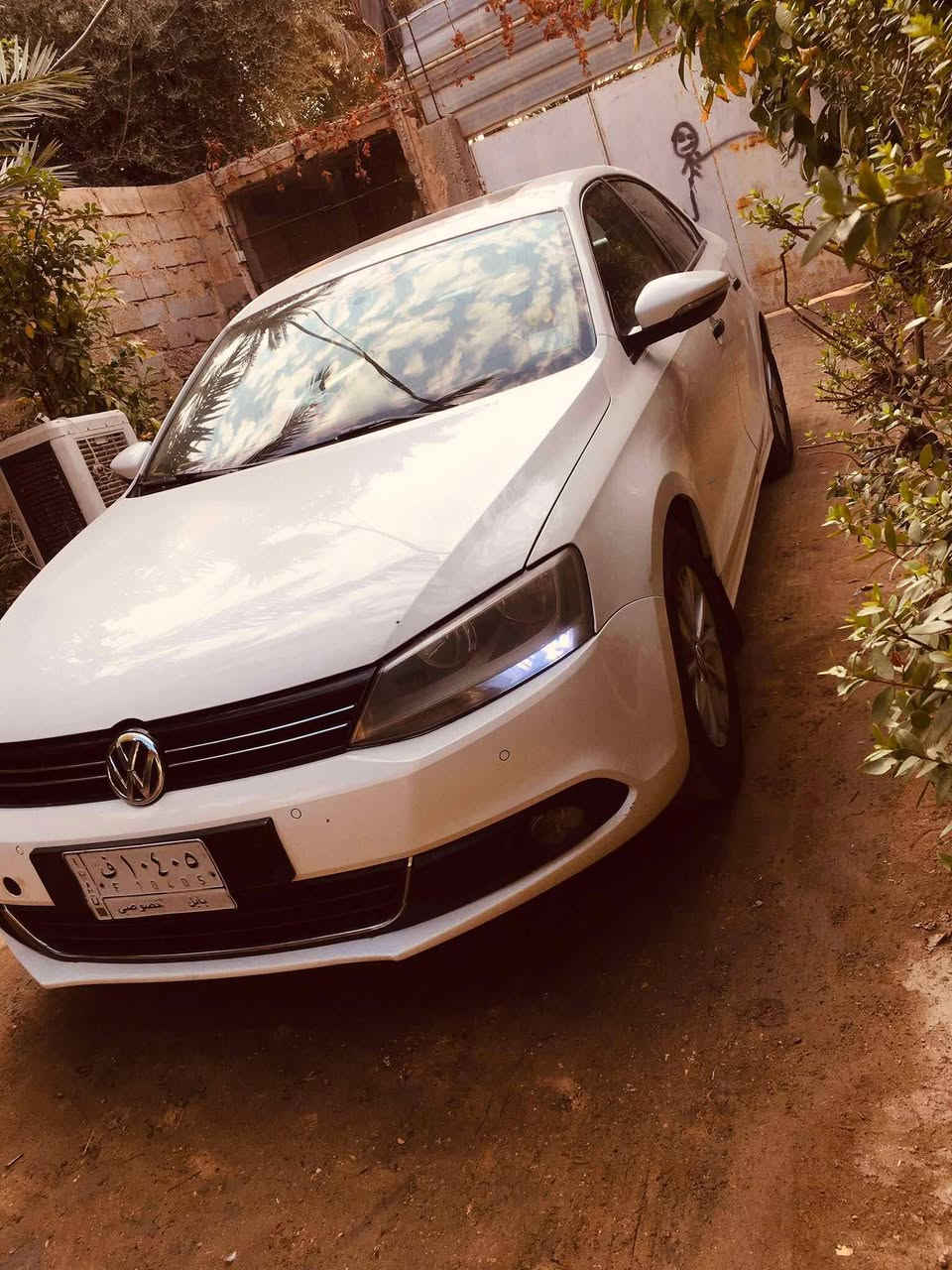 جيتا 2012 خليجي للبيع او المراوس حسب القناعه
محرك 2000 تنفس طبيعي
فول مواصفات عدا بصمه تشغيل 
رقمها بابل ومالكها بابل
مكانها بالنجف
بيها قطع صبغ والدوسات ابيع حزام
عايزه ادامه وترتيب حداديه
سعر 99 وبيها مجال قليل
للتواصل ***********
