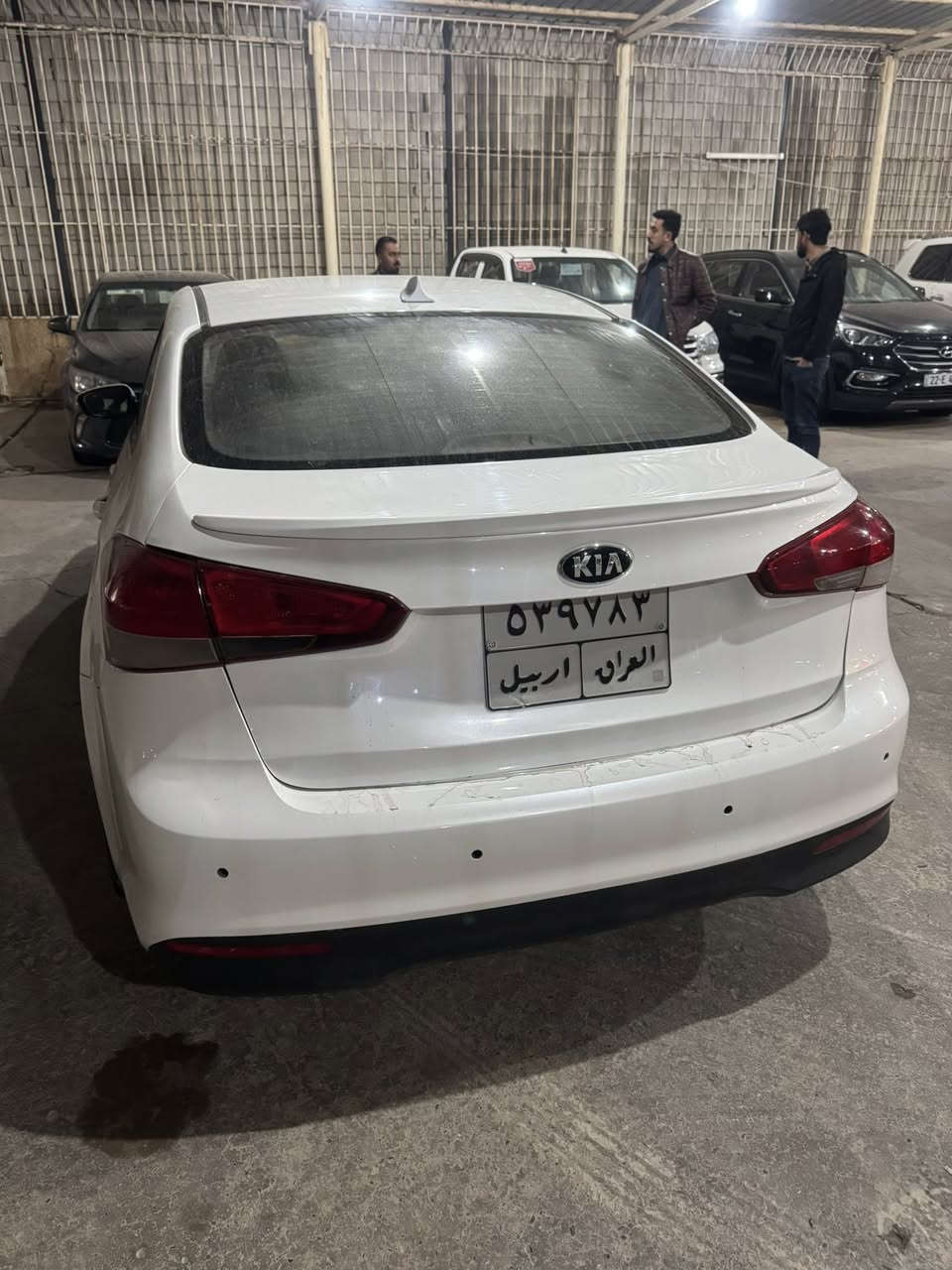 السلام عليكم 

كيا سيراتو ٢٠١٧ خليجي 
كير محرك شرط ما مفتوح 
بيها طخات خفيفه بدون دواخل 
سعر 110 وبيها مجال 
مكان السياره قضاء العلم 
رقم صاحب السياره 
***********￼
