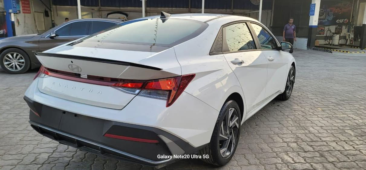 السلام عليكم
النترا موديل 2025
رقم ذي قار شهداء وكاله عامه بيها 
مكينه 2000 دوش مكفوله هيه والكير 
ضررها موضح بصور 
سياره زيرو مامشيه  
-موصفاتها 
-بصمه تشغيل 
-بصمه ابواب 
-حساس امامي خلفي 
-توقف ذاتي 
-3نضمه قياده 
وبعد بيها هواي موصفات 
________
مكان -الناصريه 
للبيع او امراوس 
________
رقم صاحب سياره 
***********
رقم بي وتساب
