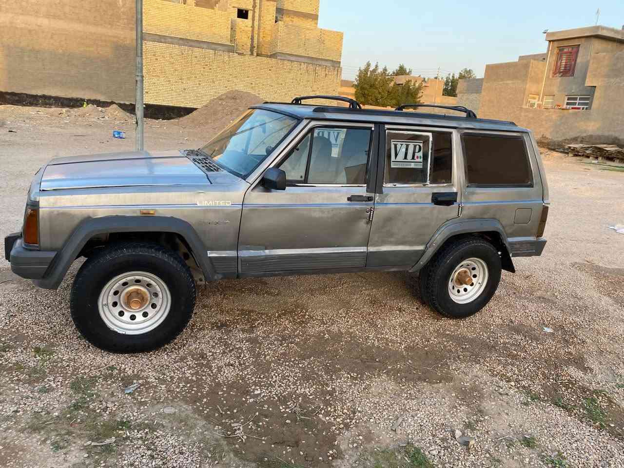 جيب شيروكي موديل 1991
محرك وكير بلادي 6 سلندر رقم انبار الماني سنوية كارتونية نافذة 2019 سيارة بلادية عدا طخة بسيطة بالجاملغ الخلفي فقط مكانها فلوجة السعر 28$ وبيها مجال بسيط للاتصال ***********
