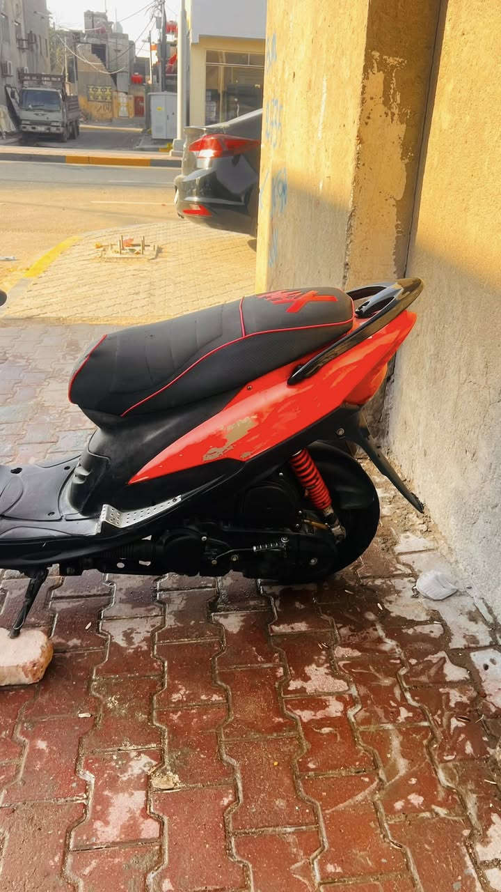 دراجه ماكس عدله مفتوحه مره واحد كفرات مختمه صوته ناعم دراجه لبيع لو مراوس قجمه نضيفه سعر 550  *********** بكان حيانيه شارع سيد
