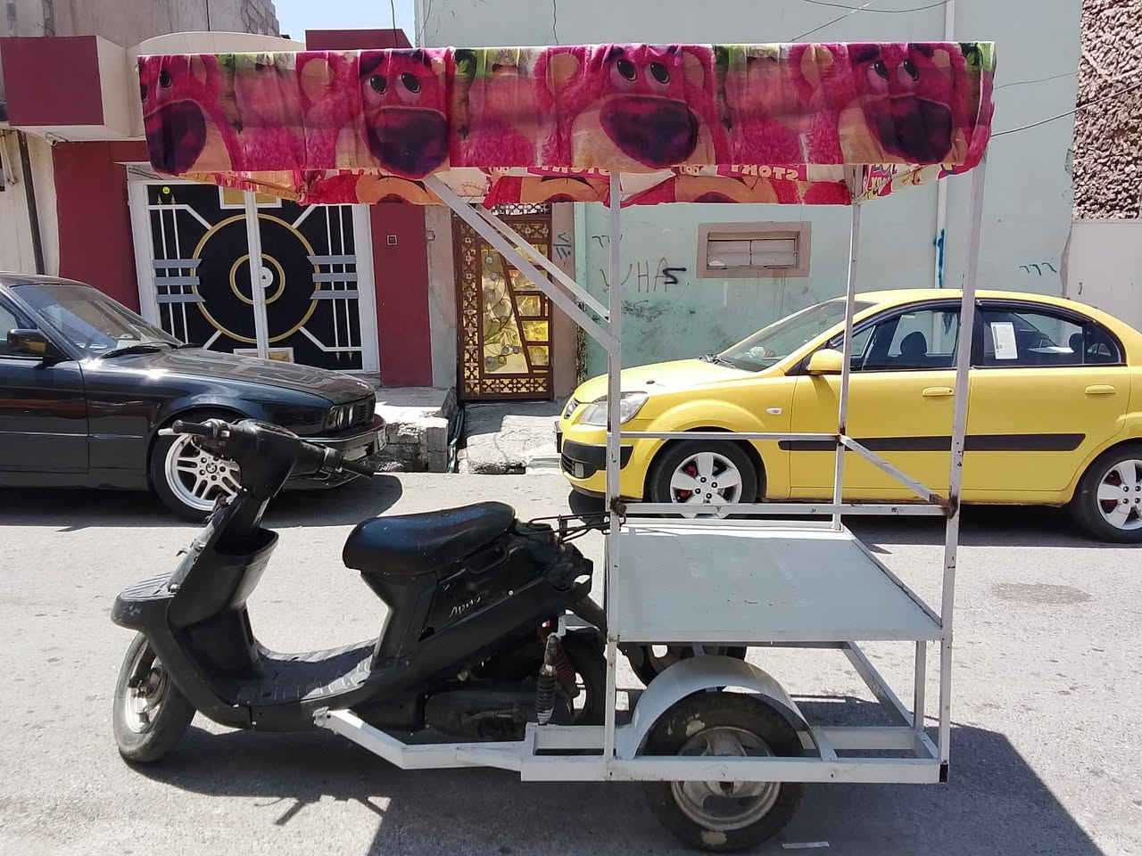 للبيع شغال محرك امعمر وايرمنيه شغاله سلف يشتغل بس باتري ضعيف السعر 325جانب الايمن وادي حجر ***********
