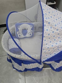 كرسي متحرك • بغداد