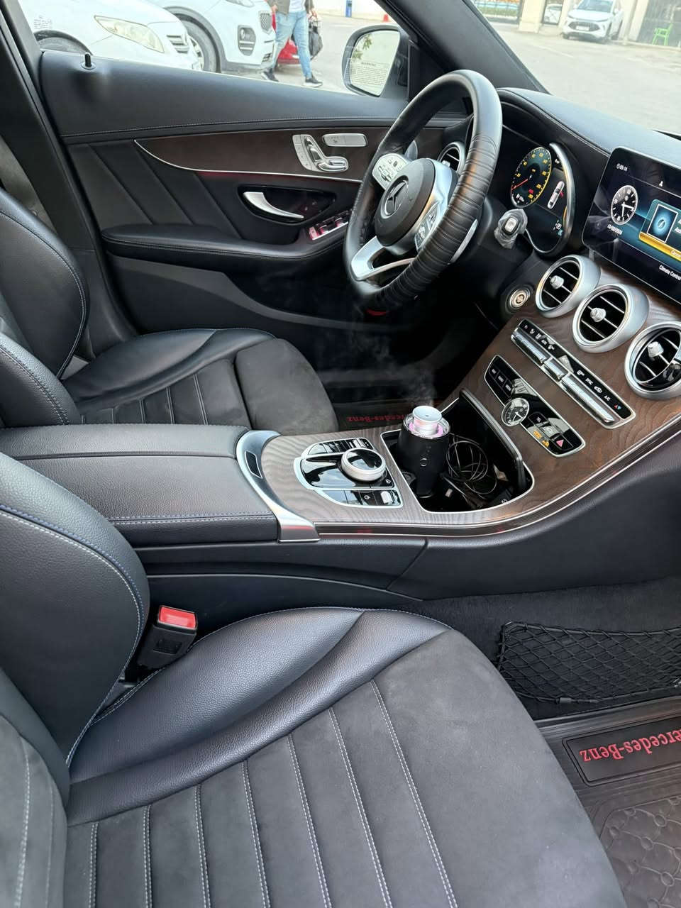 مرسيدس C300 2021 ابيض
مكينة 2.0 تيربو 

النسخة الرياضيةAmg  

السيارة جديدة جداً جداً بحالة الشركة بعدها 

مكفولة كَير مكينة صدر بدي شخط مابيها 

فقط ضرر امريكا قطعة وحدة باب خلف السائق 

وبارد بدون ايرباك بدون دواخل 

كلشي ممبدل بيها 

مغلفة ppf كامل 

فول مواصفات

المحرك//2.0لتر توربو -4سلندر

كشنات جلد

بانوراما  

شاشه كبيره

نظام ملاحة (Navigation)+(Car play)..

داخل صاج ملكي

داخل لدات(الوان)

كامره خلفيه دواره

سستم سماعات برومستر

كشنات  مقاعد جلد اسود  وشماوا ودشبول مطعم بالصاج 

كشنات كهرباء و كشنات الامامية تدفئة مع نظام خزن (ميموري

أنارة محيطية (64لون)

رادار امامي

رادار خلفي

نقطه عمياء

بصمة تشغيل

بصمة ابواب

صندوق كهرباء

لايتات ليد (٨عدسات)+بك لايت ليد

شحن وايرلس(Auto).

بك لايت ليد

سستم سماعات برومستر

تقرير كار فاكس موجود

سونار موجود

22000km حقيقي 

مرقم اربيل رقم الجديد سنوية جديدة وبأسمي

مكان السيارة بغداد

ا

للاتصال ***********
