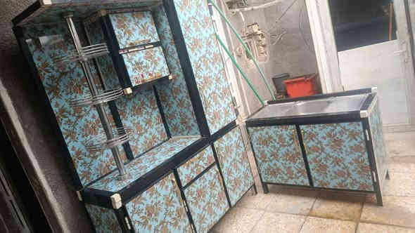 كاونتر تفصال جديد غير مستخدم للبيع السعر250 الف فصلته ب350 الف دينار العنوان الإصلاح قرب تكية سيد علاء الموسوي تلفون***********
