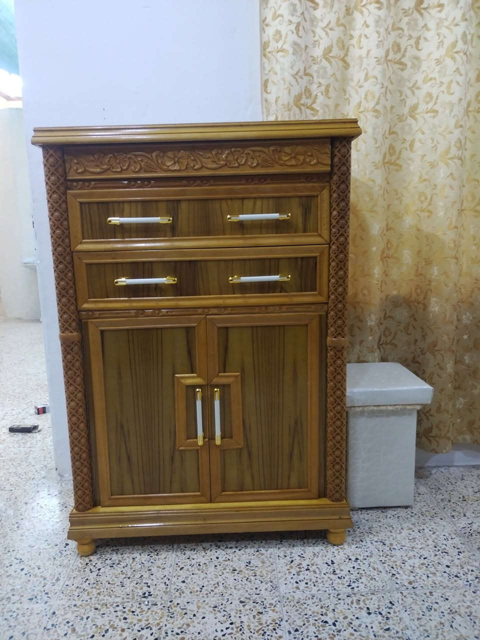 معرض الريان لبيع غرف النوم بالاقساط المريح الموصل الايمن الصناعة القديمه شارع اليابسات هاتف *********** كروك ***********
