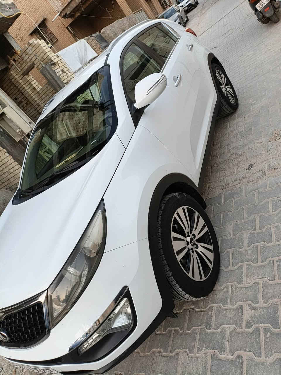 سبورتج خلجي 2015 رقم بغداد  جديد بيه صبغ محرك مفتوح السياره مال بيت ماشيه 116 كليو متر تقريبا السونار موجود وصور المكانت مكانات الصبغ قبل وبعد السعر 137 وبيه مجال بغداد الكراده ***********
