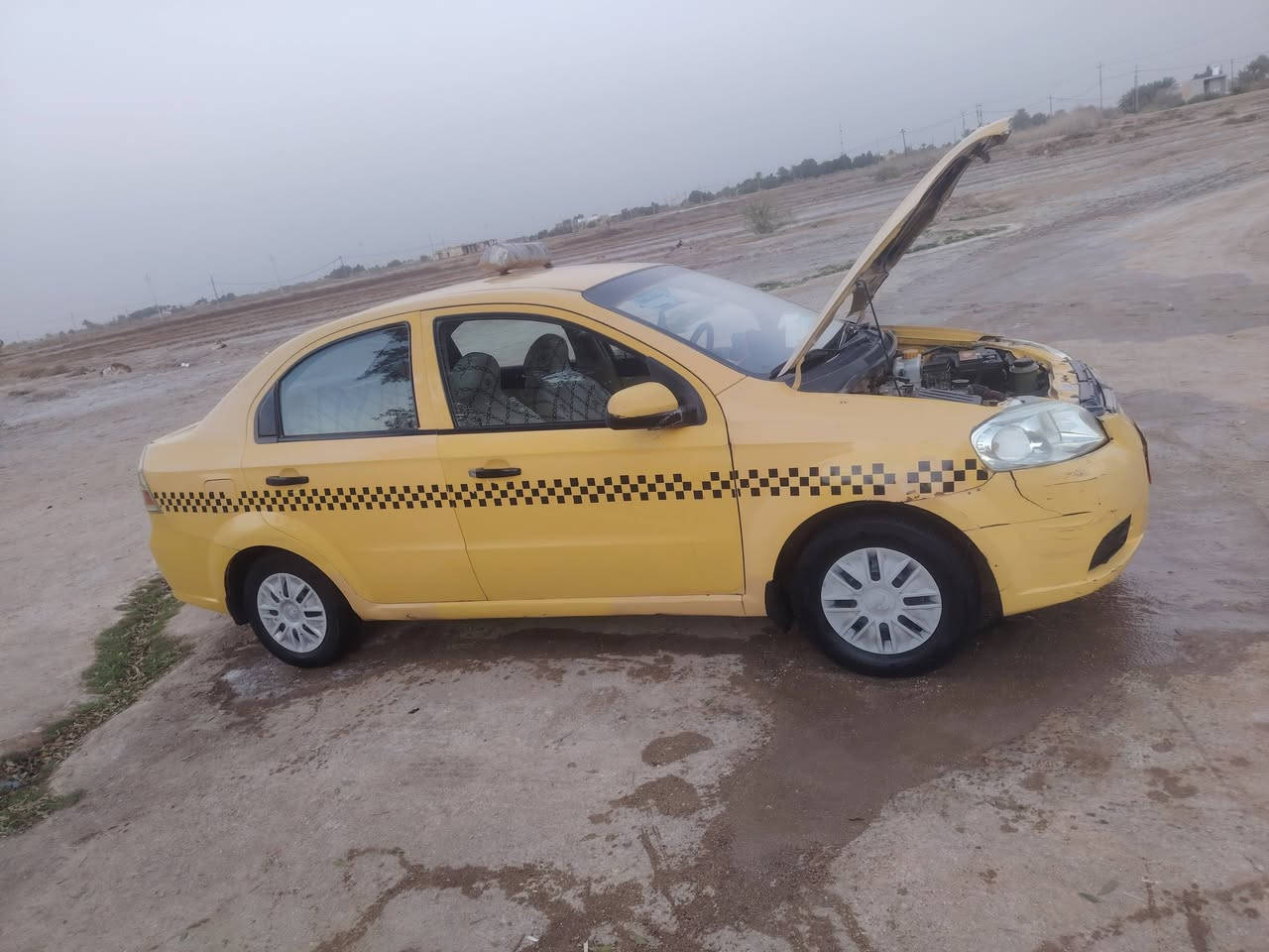 سلام عليكم من رخصت الادمن افيو موديل 9 للبيع مكينه وكير عادي تخم تاير جديد مصفره هيأ وغرامات سنويه لشهر رابع حداديه نص عمر مكان الدوانيه قضاء الحمزه الشرقي السعر 50 وبيها مجال ***********
