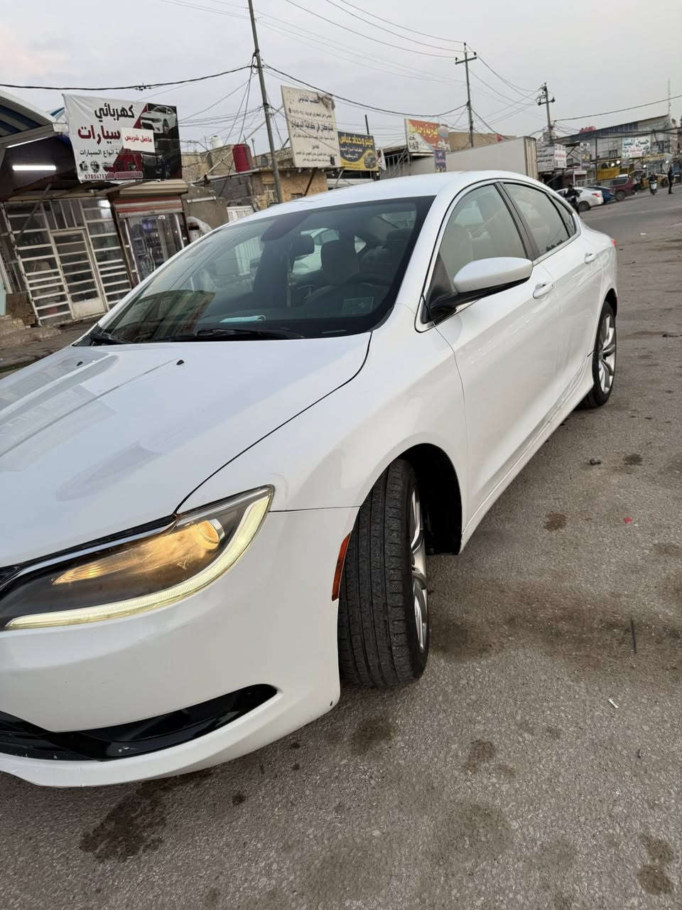 سي 200 
2016 
ويل كروم 18 
شاشه كبيره 
3 بصمات 
كشنات مخمل 
تحكم ستيرن 
محرك 4 سلندر 2500 
حره 
رقمها نجف
السعر 105
صور الحادث مرفقه شرط لا ايرباك لا شاصي لا تكم 
***********
