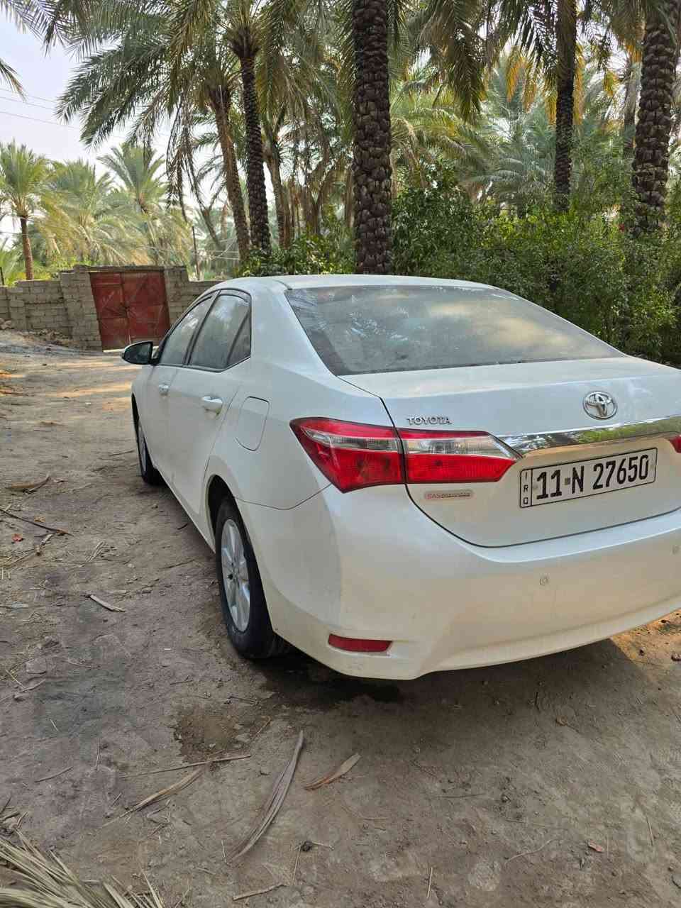 تحية طيبة
كورلا 2015 الشركة العامة خليجي استلام شركة ساز 
محرك 2000
رقم بغداد انكليزي
ماشية 126 الف 
سيارة جديدة ً
تبريد ثلج 
تخم تايرات 
السعر 158 
العنوان بغداد شارع فلسطين 
ملاحظة بيها بارد بل جاملغ لايسر فقط 
للاستفسار ***********
