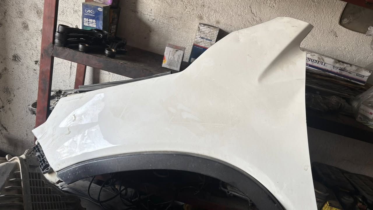 مكينه سورنتو 2015 هي وكيرها وضفيرتها والعقل للبيع
جاملغ مال خليجي اصلي 
وتلث وياله مثل هذا مال خليجي 
للاستفسار 
‭0783 219 4660‬
