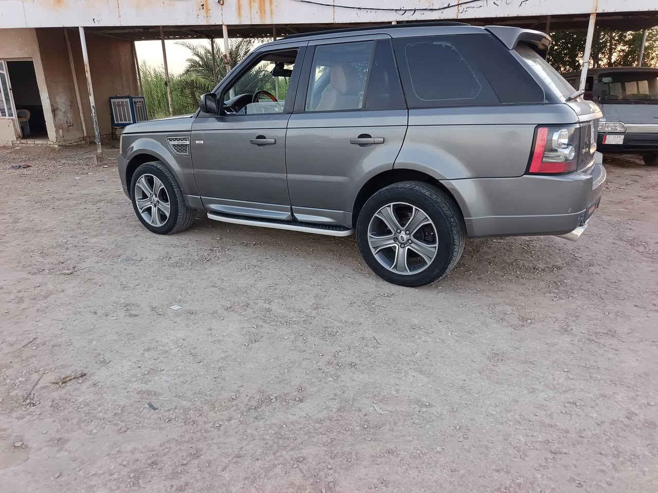 رانج موديل ٢٠٠٩ رقم بغداد
مكينه عادي مو سوبر حادثه
جاملغ وبنيد بدون دواخل
محوره لوي ودبل جاهزه
مكينه كير حداديه تخم تاير جدد
السعر ٧٠ مكان السياره الدوانيه
اي استفسار ***********
