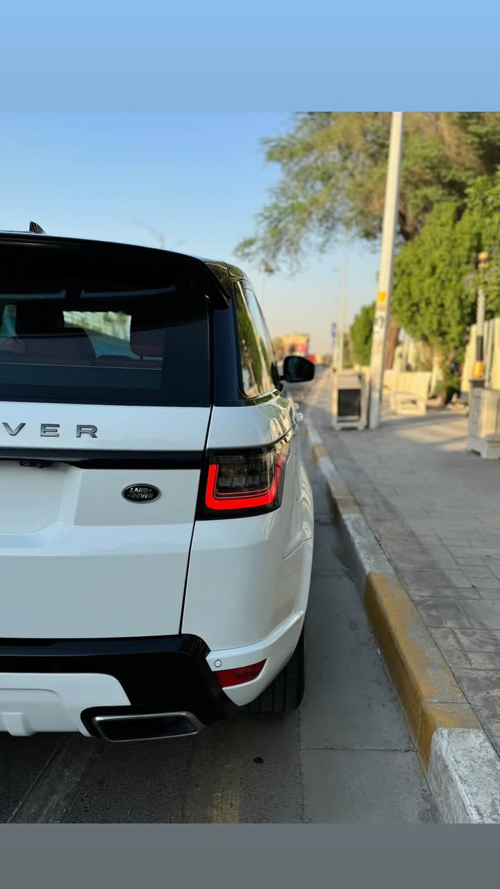 رانج روفر وكاله سردار موديل 2020 HSE
وكاله مكفوله كفاله عامه رقم بغداد جديد
محرك V6 فول مواصفات .... ✨

المواصفات فول 1/1 
بصمه 
بانوراما 
جكات 
بيبان شفط 
كراسي جلد 
 تدفئه تبريد
كاربون فايبر
جنطه كهرباء
كراسي كهرباء
كامرات 5 
رادارات حساس 
تحكمات لمس 
شفتات قياده 
شاشات عدد 2 
الى اخر معروفه مواصفات 
--------------------------------------
انظف رانج بالعراق بموديلها بنسبه 100% ماشيه
عداد 52 mi بالكيلو 80 ترهم مراوس او بيع 
الهاتف اتصال + واتساب : ***********
